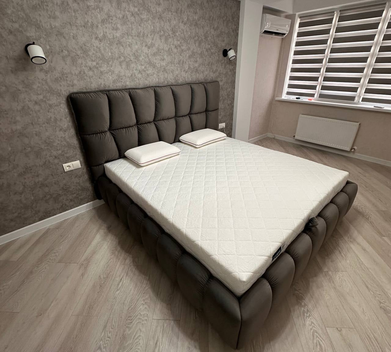 Pat Ferrero - Bedding