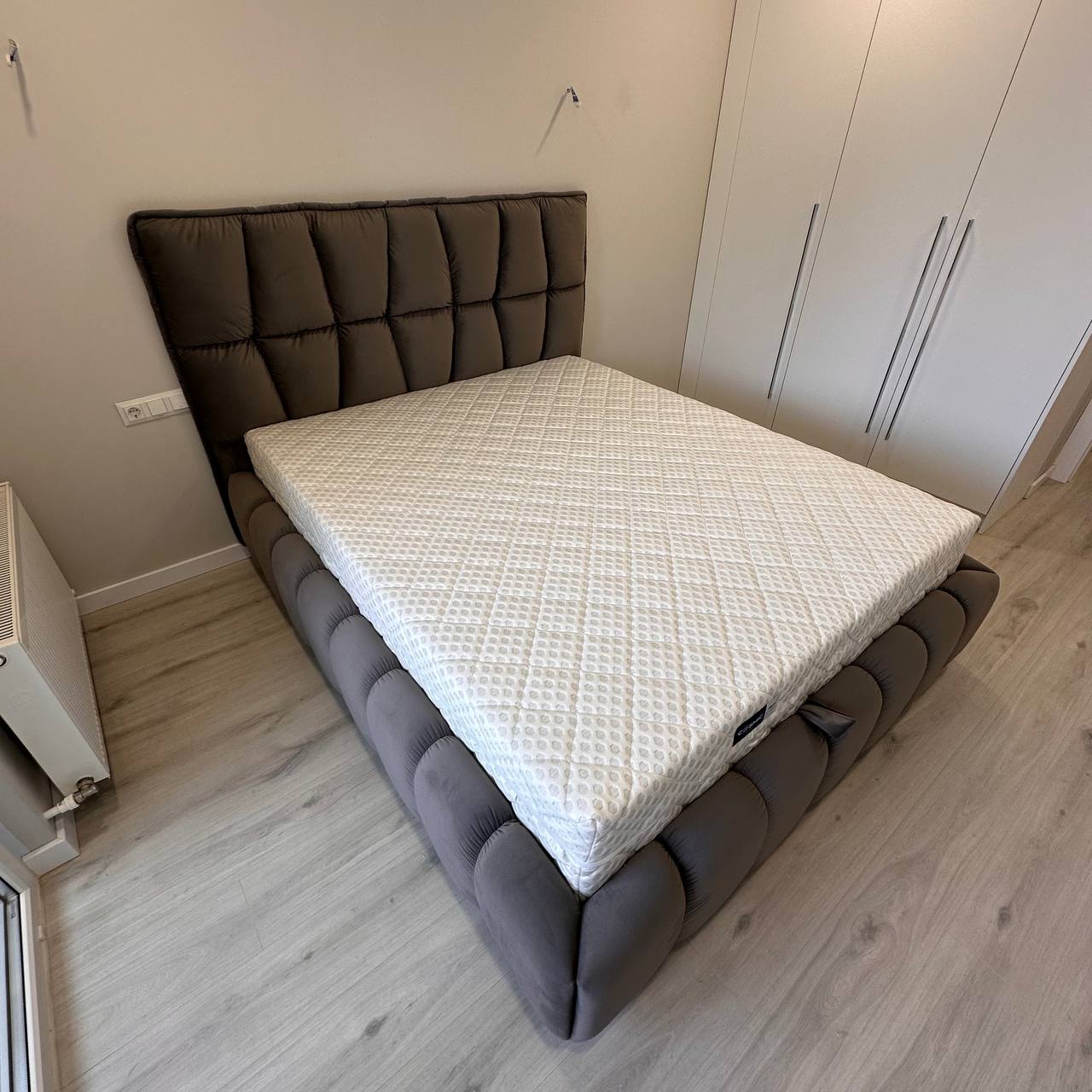 Pat Ferrero - Bedding