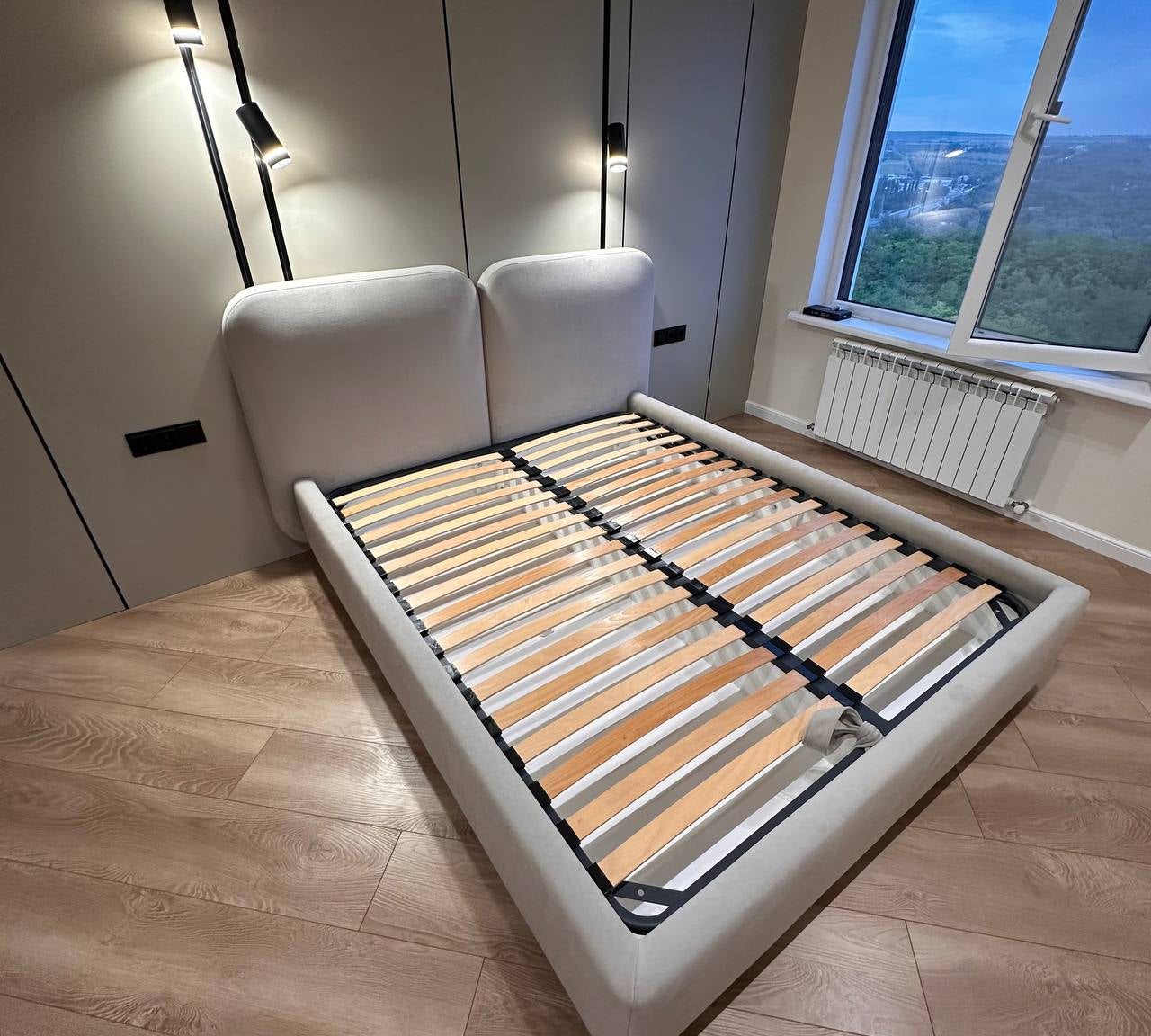 Pat Lorenzo - Bedding