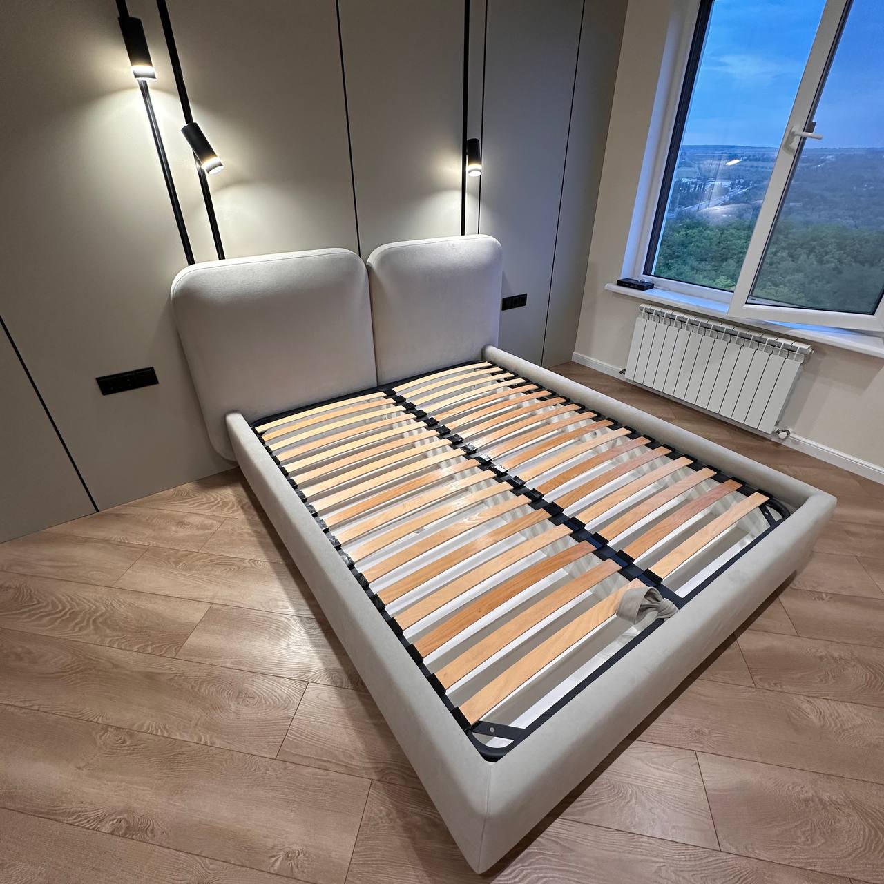 Pat Lorenzo - Bedding