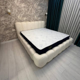 Pat Sienna - Bedding